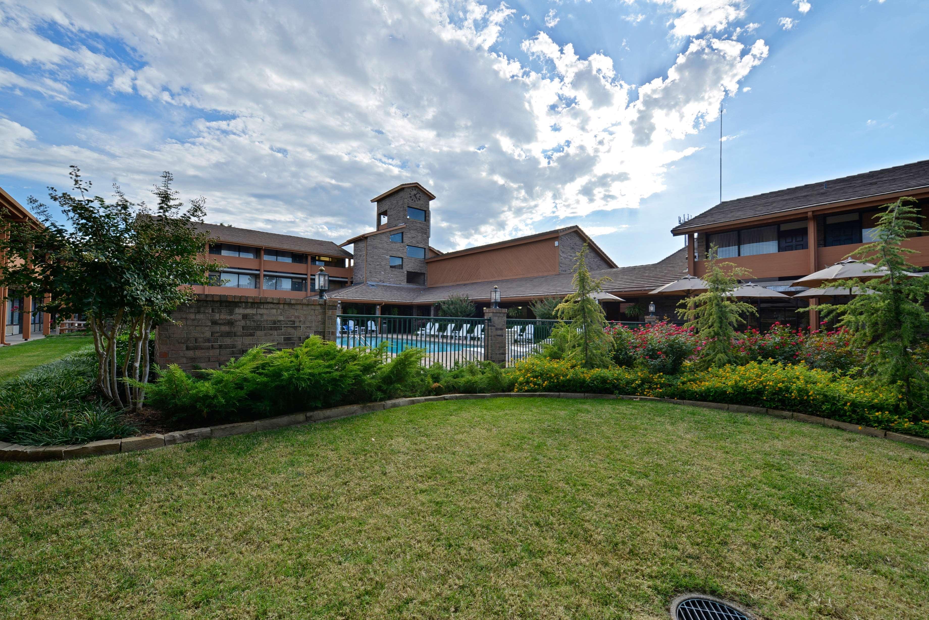 אוקלהומה סיטי Best Western Plus Saddleback Inn And Conference Center מראה חיצוני תמונה