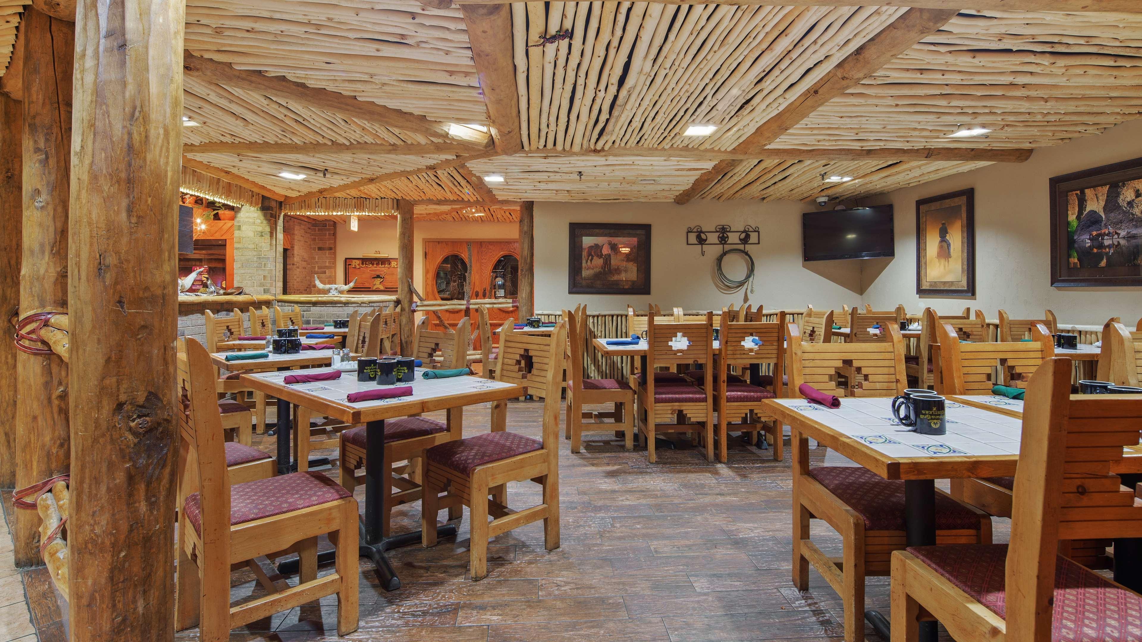 אוקלהומה סיטי Best Western Plus Saddleback Inn And Conference Center מראה חיצוני תמונה