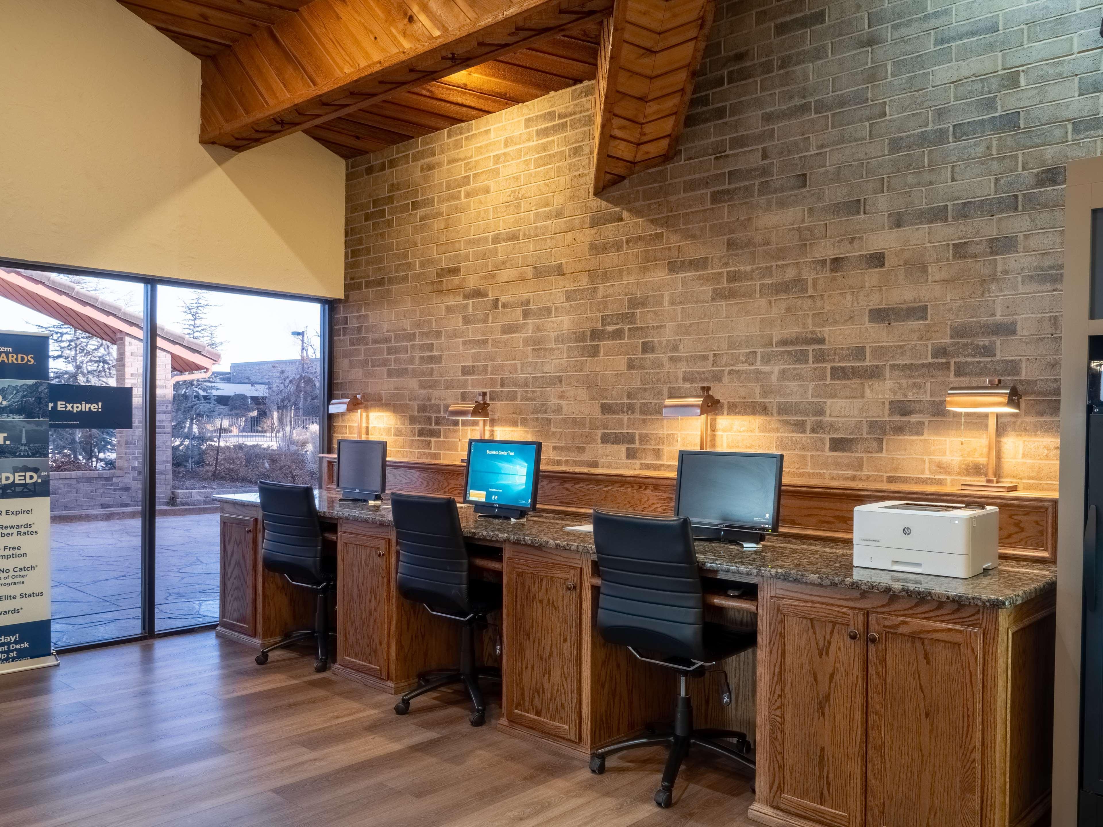 אוקלהומה סיטי Best Western Plus Saddleback Inn And Conference Center מראה חיצוני תמונה