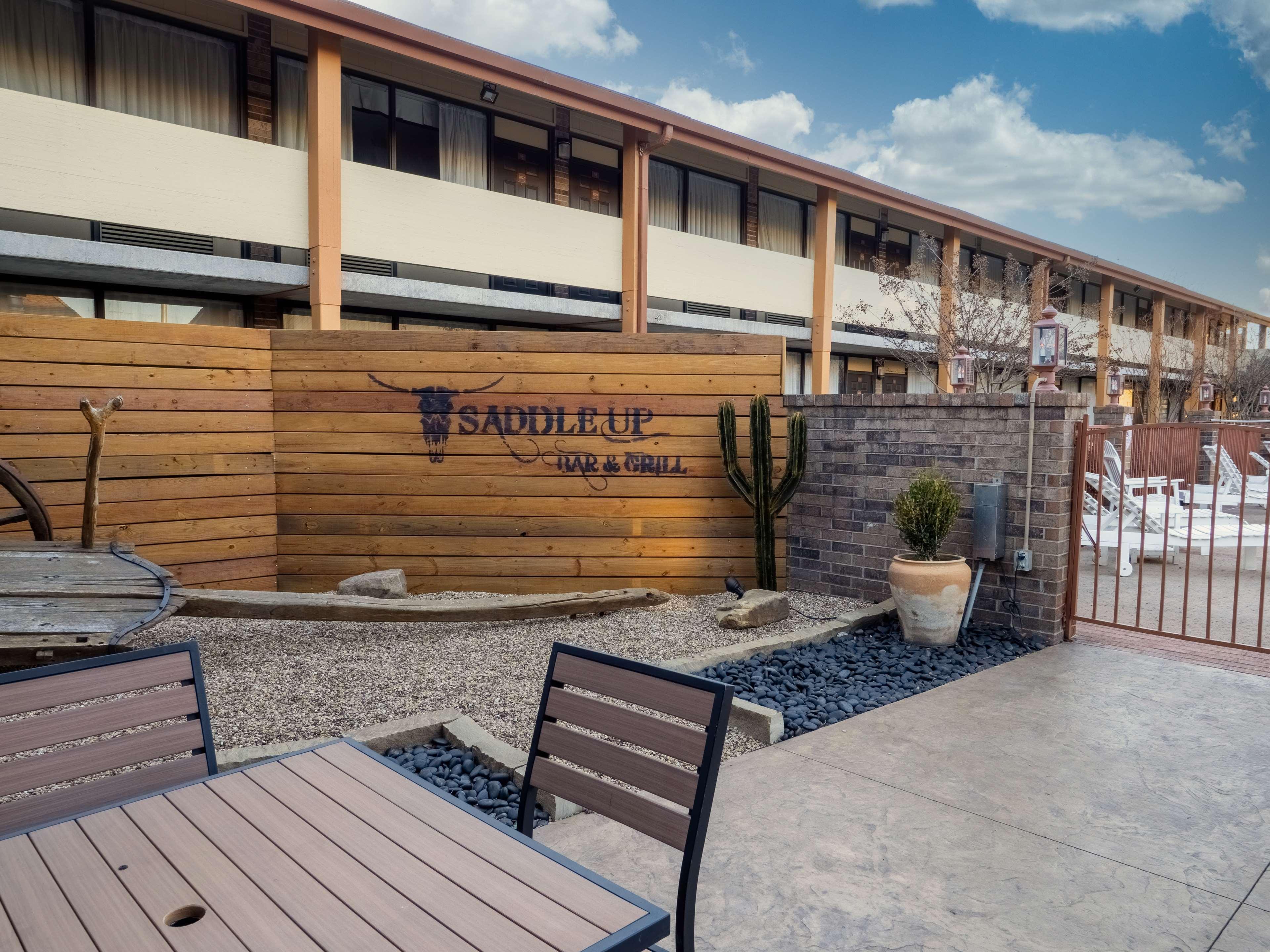 אוקלהומה סיטי Best Western Plus Saddleback Inn And Conference Center מראה חיצוני תמונה